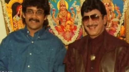 కృష్ణ అంత్యక్రియలకు దూరంగా నాగార్జున.. కారణం అదేనా?.. అలా క్లారిటీ ఇచ్చారా?