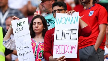 महिलाओं के कपड़ों पर निगाह रखती थी ईरान की मॉरल पुलिस, टाइट या छोटे कपड़े पहनने, सिर न ढकने पर ढाती थी जुल्म