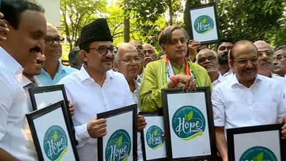 തരൂർ സംസ്ഥാന നേതാവ്, മണ്ഡലത്തിലൊതുങ്ങുന്നില്ല, പാണക്കാട് കുടുംബവുമായി അടുത്ത ബന്ധമെന്നും സാദിഖലി തങ്ങൾ