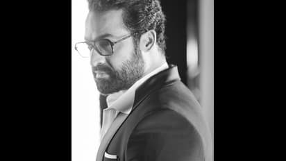 ఎన్టీఆర్ కోసం అమీర్ నిర్ణయం మార్చుకున్నారా?