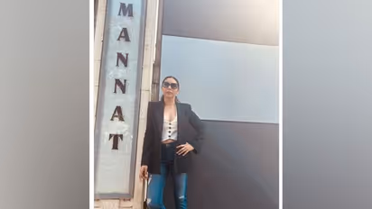Shah Rukh Khan's wife Gauri Khan shares detail about Mannat's new glass crystals nameplate