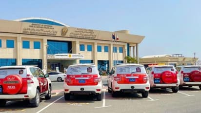 യുഎഇയില് പൊലീസ് ചമഞ്ഞ് വാഹനം തടഞ്ഞുനിര്ത്തി മോഷണം; നാല് പേര് പിടിയില്