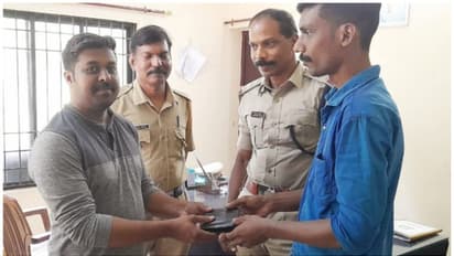 കളഞ്ഞു കിട്ടിയത് പണം അടങ്ങിയ പേഴ്സ്; ഉടമസ്ഥന് തിരിച്ചു നൽകി, ഓട്ടോറിക്ഷാ ഡ്രൈവർ മാതൃകയായി