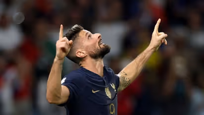51 goals & counting! Giroud equals Thierry Henry's French record in World Cup 2022 clash against Australia