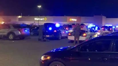 அமெரிக்காவில் வால்மார்ட் மேலாளர் ஊழியர்கள் மீது நடத்திய துப்பாக்கிச் சூட்டில் பலர் உயிரிழப்பு!!