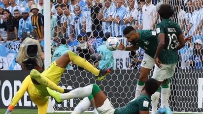 ഒച്ചോവ, ഉവൈസി, ജിറൂഡ്, പക്ഷെ ഇന്നലത്തെ താരത്തിനുള്ള കുതിരപ്പവന്‍ ഇവനാണ്