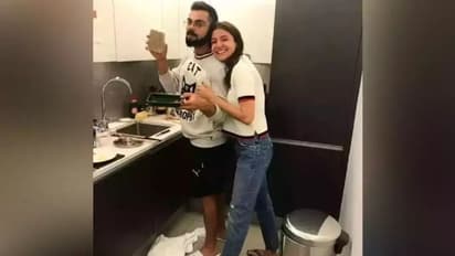 'ഹാവൂ, ഇതെന്തോന്ന്...'; കോലിയുടെയും അനുഷ്കയുടെയും പഴയ ഫോട്ടോ വൈറലാകുന്നു...