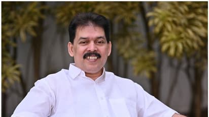 അൻവറുമായി കൂടിക്കാഴ്ച, കാരാട്ട് റസാഖിനെ മദ്രസ അധ്യാപക ക്ഷേമനിധി ബോർഡ് ചെയർമാൻ സ്ഥാനത്ത് നിന്നും നീക്കിയേക്കും