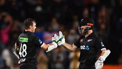 NZ vs IND: இந்திய பவுலிங்கை பிரித்து மேய்ந்த டாம் லேதம் அபார சதம்! முதல் ODI-யில் நியூசிலாந்து அபார வெற்றி