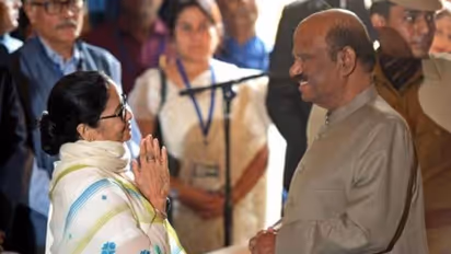 ക്ഷണിച്ചിട്ടും ബിജെപി നേതാക്കൾ എത്തിയില്ലെന്ന് മമത; ബംഗാൾ ഗവർണറുടെ സത്യപ്രതിജ്ഞ ചടങ്ങ് വിവാദത്തിൽ പ്രതികരണം