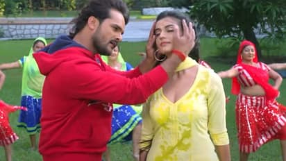 अक्षरा सिंह ने खेसारी लाल यादव के साथ मचाया गदर, 'छुवाल चाही ता निकल जालू' सांग हुआ वायरल