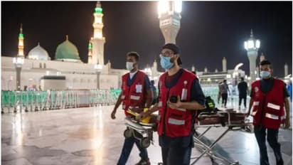 മദീനയില്‍ പ്രവാചകന്റെ പള്ളി മുറ്റത്ത് സ്ത്രീ കുഞ്ഞിന് ജന്മം നല്‍കി