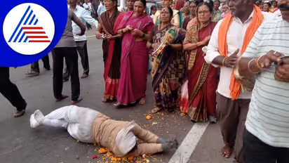 ಕೋವಿಡ್‌ ಸಂಕಷ್ಟ ಪರಿಹಾರಕ್ಕೆ ದೇವರಲ್ಲಿ ಹರಕೆ ಹೊತ್ತ ಅಜ್ಜಿ: 200 ಕಿಮೀ ನಿರಂತರ ಉರುಳು ಸೇವೆ