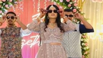 ‘కాలా చష్మా’ పాటకు నవ వధువు డ్యాన్స్.. నెటిజన్ల ఫిదా.. వీడియో వైరల్