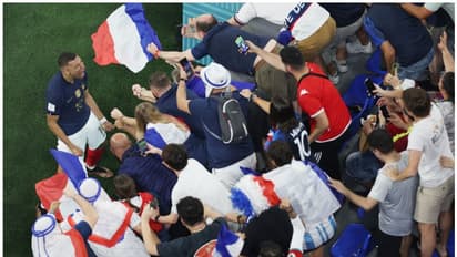 സുന്ദരം, അതിസുന്ദരം ഈ ഫ്രഞ്ച് മുത്തം; എംബാപെയിൽ തട്ടിവീണ് ഡെൻമാർക്ക്, ലോക ചാമ്പ്യന്മാർ പ്രീക്വാർട്ടറിൽ