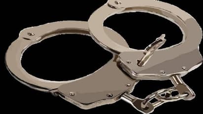 దీపం వత్తులు, బొట్టు బిళ్లల మెషీన్ల స్కాం: రమేష్ రావు రిమాండ్ కు తరలింపు