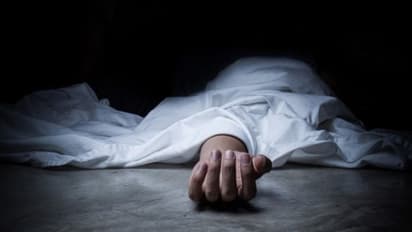 സ്യൂട്ട്കേസിനുള്ളില് സ്ത്രീയുടെ മൃതദേഹം അഴുകിയ നിലയില് കണ്ടെത്തി