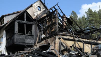 വീഡിയോ കോള്‍ എടുത്തത് ബന്ധുവായ സ്ത്രീ, യുവാവിന്‍റെ വീടിന് തീയിട്ട് കാമുകി; വീട് പണിയാന്‍ സഹായം തേടി യുവാവ്