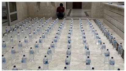 കുവൈത്തില് വന് മദ്യവേട്ട; 154 കുപ്പി മദ്യവുമായി പ്രവാസി അറസ്റ്റില്