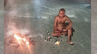 मुंबई में बीच सड़क कपड़े उतारकर बैठा था शख्स, आग जलाई...7 कटोरियां रखी और शॉकिंग काम, डर से भागे लोग