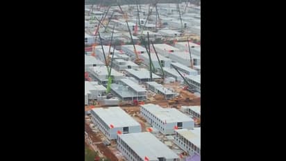 சீனாவில் மீண்டும் தனிமை முகாம்கள் தற்காலிக மருத்துவமனைகள்; அதிர வைக்கும் தகவல்கள்!!