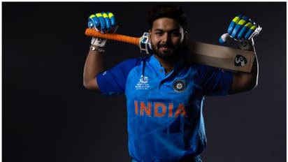 IPL 2024: రిషబ్ పంత్కి ఇది కష్టమే... సునీల్ గవాస్కర్ షాకింగ్ కామెంట్స్ !