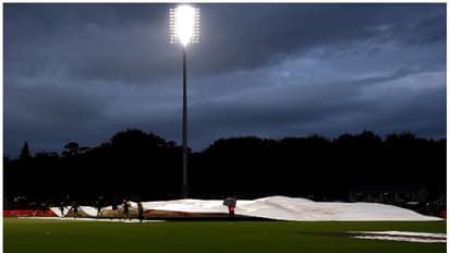 കിവികള് അടിച്ചു തകര്ക്കുന്നതിനിടെ രസംക്കൊല്ലിയായി മഴ; ഏകദിനം ഉപേക്ഷിച്ചു, പരമ്പര ന്യൂസിലന്ഡിന് സ്വന്തം