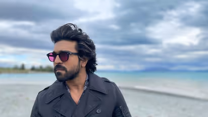 சட்டை ரூ.2 லட்சம்... வாட்ச் ரூ.2 கோடி - ரசிகர்களை வியப்பில் ஆழ்த்திய வாரிசு நடிகர்