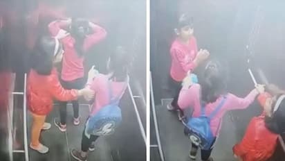 गाजियाबाद: 11वें फ्लोर पर लिफ्ट अटकने से 3 मासूम बच्चियों का रो-रोकर बुरा हाल, हाथ जोड़कर कर रही थी प्रार्थना