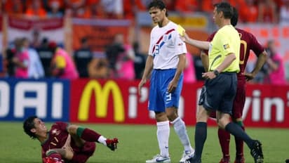 മനോഹരമായ ഗോളും ടാക്കിളും മാത്രമല്ല ഫുട്‌ബോള്‍; അടി ഇടി! കുപ്രസിദ്ധമായ ലോകകപ്പ് പോരാട്ടങ്ങള്‍