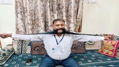 गुजरात चुनाव में एक प्रत्याशी मगनभाई भी.. जीते तो मूंछें बढ़ाने के लिए कानून लाएंगे, रखरखाव की रकम सरकार देगी