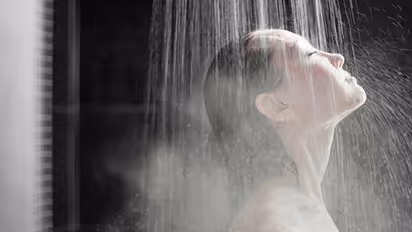 Hot Bath: வெந்நீர்க் குளியல் ஆரோக்கியமா? ஆபத்தா? அவசியம் தெரிந்து கொள்ளுங்கள்!