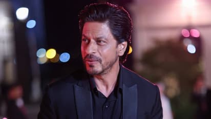 57 ఏళ్ళ వయస్సులో యాక్షన్ సినిమాలపై మనసు పారేసుకున్న షారుఖ్ ఖాన్