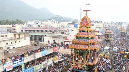 எங்கு பார்த்தாலும் மக்கள் கூட்டம்.. 2 ஆண்டுகளுக்கு பின் திருவண்ணாமலையில் இன்று மாட வீதியில் தேரோட்டம்..!