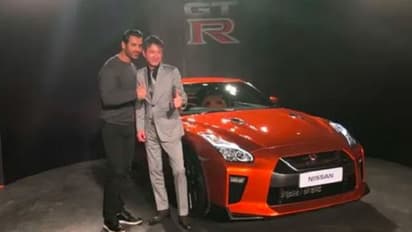 సచిన్ టెండూల్కర్, జాన్ అబ్రాహం ఫేవరెట్ కారు.. ఇండియన్ మార్కెట్ నుండి ఔట్ కారణం ఏంటంటే..?