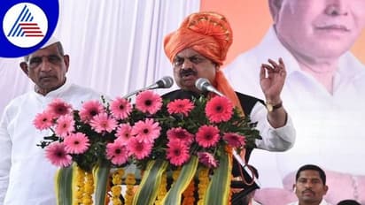 ಗಡಿ ಕನ್ನಡಿಗರ ಹಿತರಕ್ಷಣೆಗೆ ಸಿಎಂ ಬೊಮ್ಮಾಯಿ ಶಪಥ:  ಬೆಳಗಾವಿಯಲ್ಲೇ ನಿಂತು ಮಹಾರಾಷ್ಟ್ರಕ್ಕೆ ಕಠಿಣ ಸಂದೇಶ