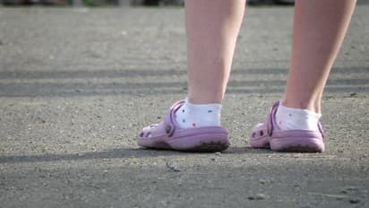 ചെരുപ്പുകളോട് ഭ്രമം, യുവതി വാങ്ങിക്കൂട്ടിയത് 450 ജോഡി ചെരുപ്പുകൾ, അതും എല്ലാം ഈ ബ്രാൻഡിന്റേത്...