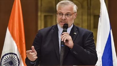 'द कश्मीर फाइल्स' विवाद: इजरायली राजदूत ने लापिड के बयान की निंदा की तो मैसेज मिला-"हिटलर महान थे"