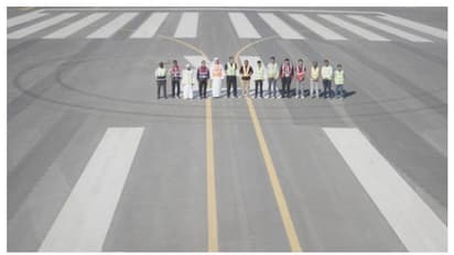 బాపట్ల జిల్లాలో జాతీయ రహదారిపై విమానాల ఎమర్జెన్సీ ల్యాండింగ్: ట్రయల్ రన్ పూర్తి