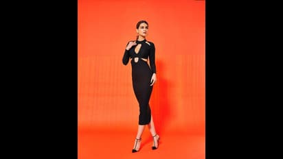 త్రోబ్యాక్ పిక్స్ తో మైండ్ బ్లాక్ చేస్తున్న కృతి సనన్.. తన అందానికి తానే మైమరిచిపోతున్న బాలీవుడ్ బ్యూటీ!