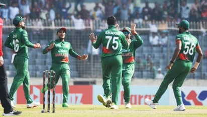 బెంబేలెత్తిస్తున్న బంగ్లా బౌలర్లు.. తొలి వన్డేలో టీమిండియాకు కష్టాలు.. రోహిత్, కోహ్లీ, ధావన్, అయ్యర్ ఔట్