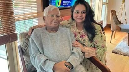 लालू यादव की आज होगी सिंगापुर में किडनी ट्रांसप्लांट: पूरा परिवार साथ, बेटी रोहिणी आचार्य ने की भावुक पोस्ट