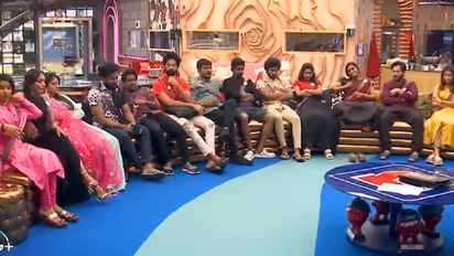 பிக்பாஸ் நிகழ்ச்சியில் கூட காசு கொடுத்து ஓட்டு வாங்குகிறீர்களா 3 போட்டியாளர்கள்? கிளம்பிய புது சர்ச்சை..!