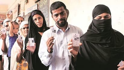 Gujarat elections:குஜராத் தேர்தலில் முஸ்லிம்கள் வாழும் கிராமம் வாக்களிக்காமல் புறக்கணிப்பு: அதிகாரிகள் மறுப்பு