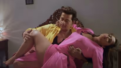 बीजेपी सांसद रविकिशन मचा चुके भोजपुरी फिल्मों में गदर, बारिश में भीगती अंजना सिंह के किया था जमकर रोमांस