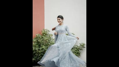 ట్రెడిషనల్ వేర్ లో మెరిసిన ప్రియా ప్రకాశ్ వారియర్.. కొంటె చూపులు, చిలిపి పోజులతో కవ్విస్తున్న మలయాళీ అందం!