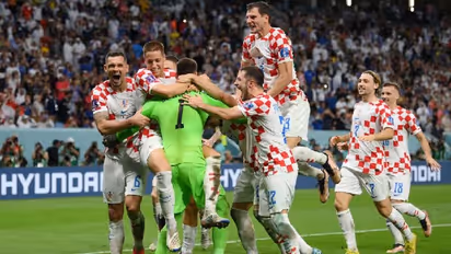 FIFA World Cup 2022: 120 நிமிடம் ஆடி டையில் முடிந்த போட்டி! பெனால்டி ஷூட் அவுட்டில் ஜப்பானை வீழ்த்தி குரோஷியா 