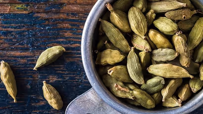 Cardamom: தொப்பையை குறைக்குமா ஏலக்காய்? அவசியம் தெரிந்து கொள்ளுங்கள்!