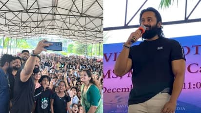 'പൂങ്കാറ്റെ പോയി ചൊല്ലാമോ..'; പാട്ടുപാടി കോളേജ് പിള്ളാരെ കയ്യിലെടുത്ത് ഉണ്ണി മുകുന്ദൻ- വീഡിയോ