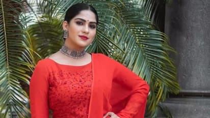 'നമ്മൾ അടച്ച മുറി നമ്മൾ തുറന്നു കൊടുക്കാതെ ഒരാളും അകത്ത് വരില്ല': സ്വാസിക